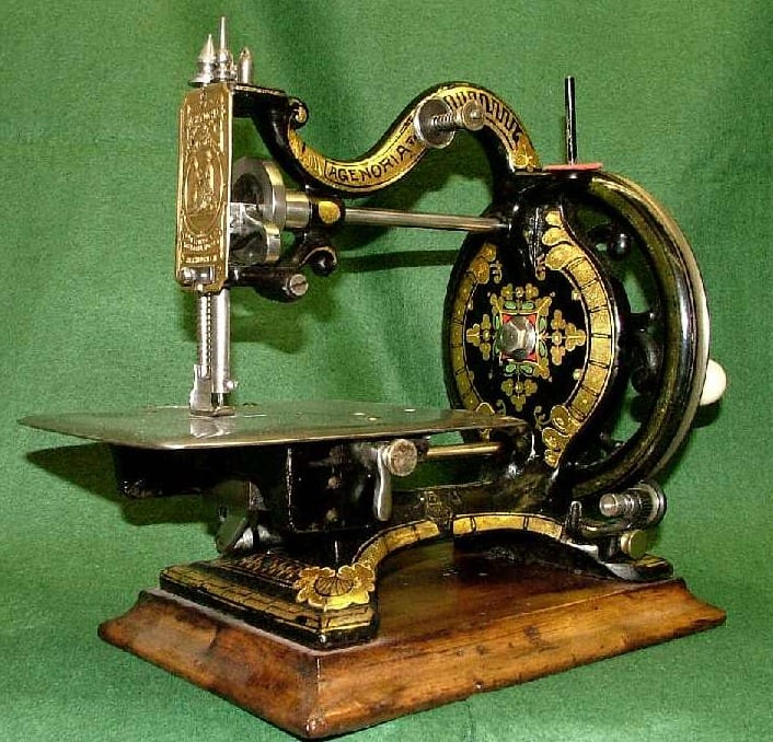 Antique Sewing Machine - Royal Anchor 19th Century Sewing Machine